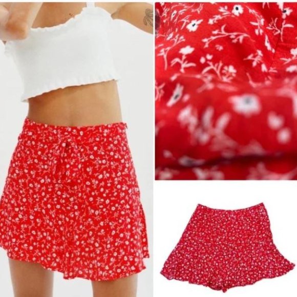 Zara Pants - NWT Zara Floral Ruffle Skort